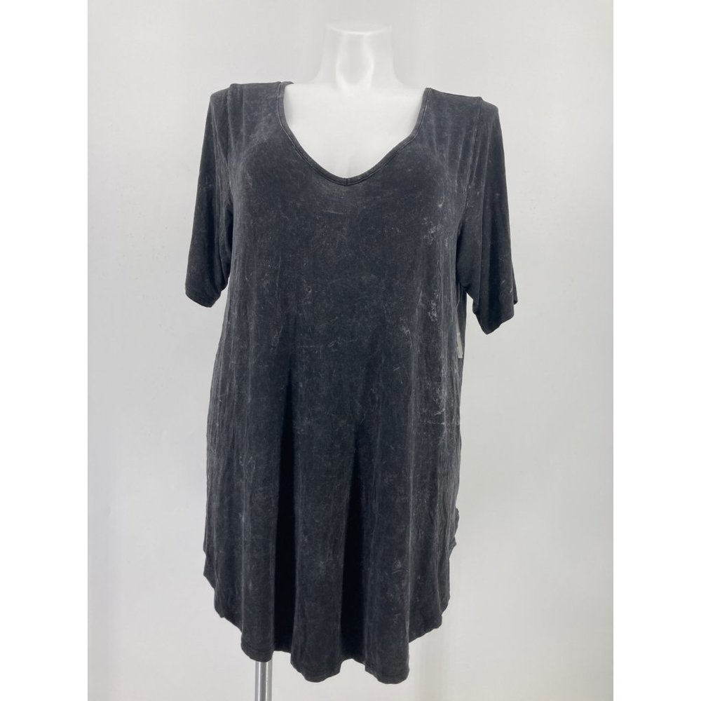 New Torrid Top Favorite Tunic Super Soft Mineral Wash Black Short Sleeve Size 3